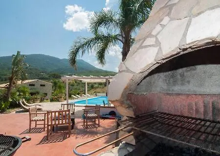 Costanza Villa