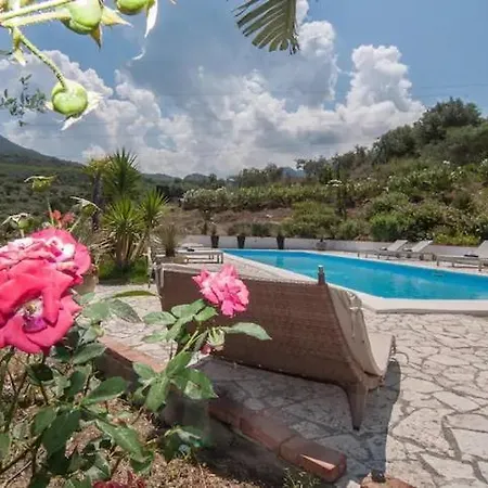 Costanza Villa Cefalu